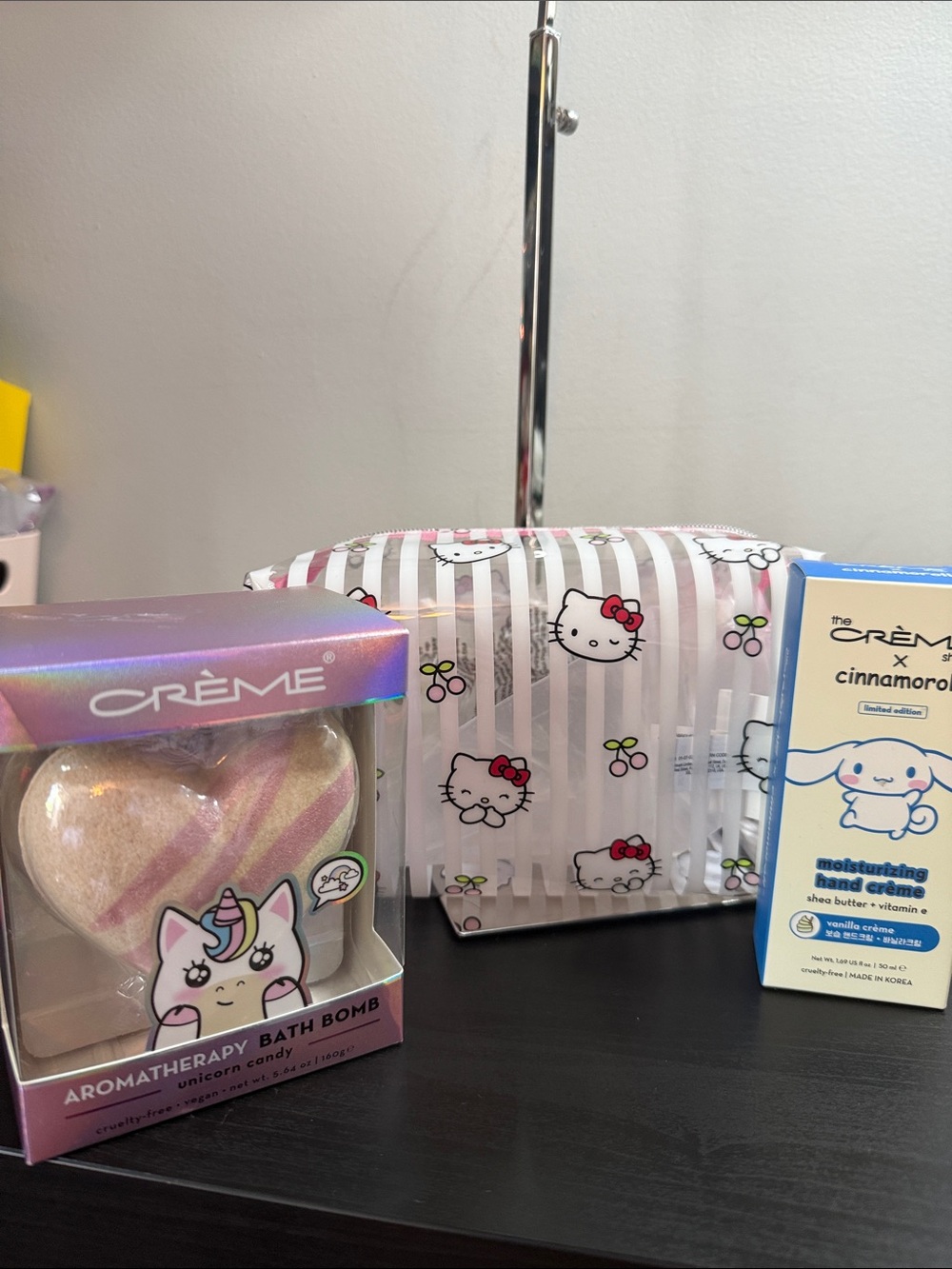 Sanrio Hello Kitty Clear Cosmetic Pouch Bundle